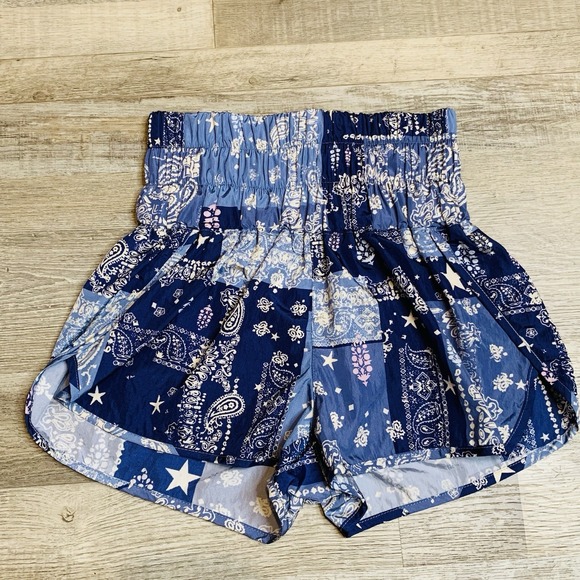 Free People Pants - Free People Movement Womens Size XS The Way Home Blue Bandana Paisley Shorts